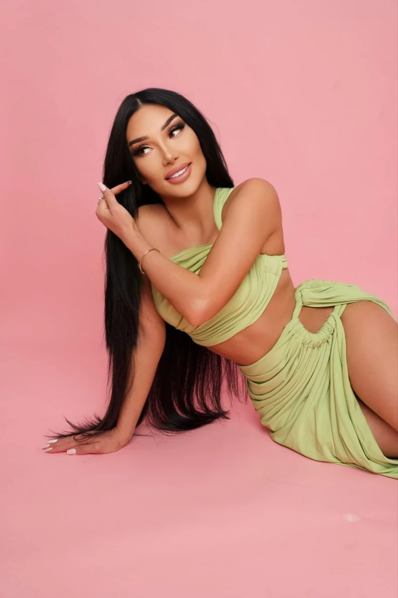 Camila escort in Dubai