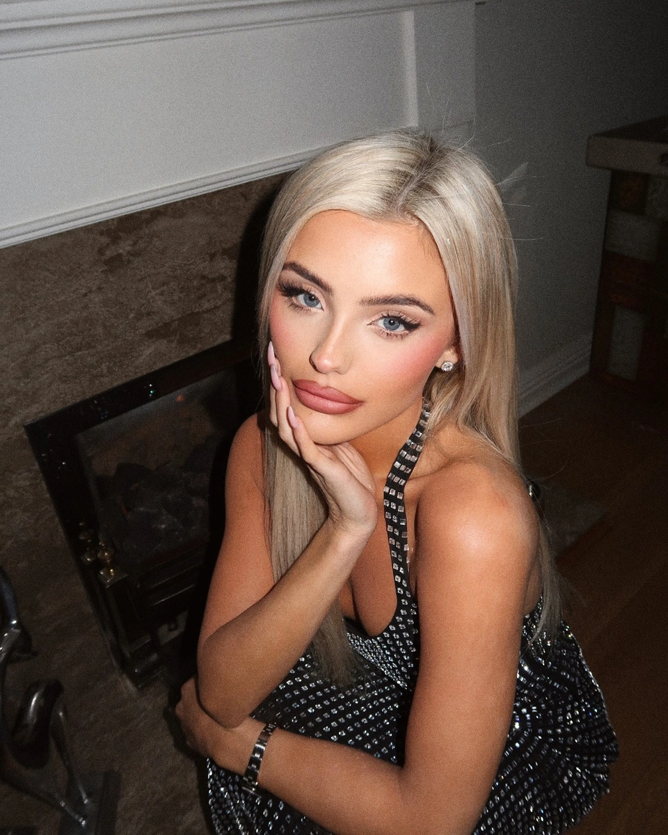 Karima escort in Dubai