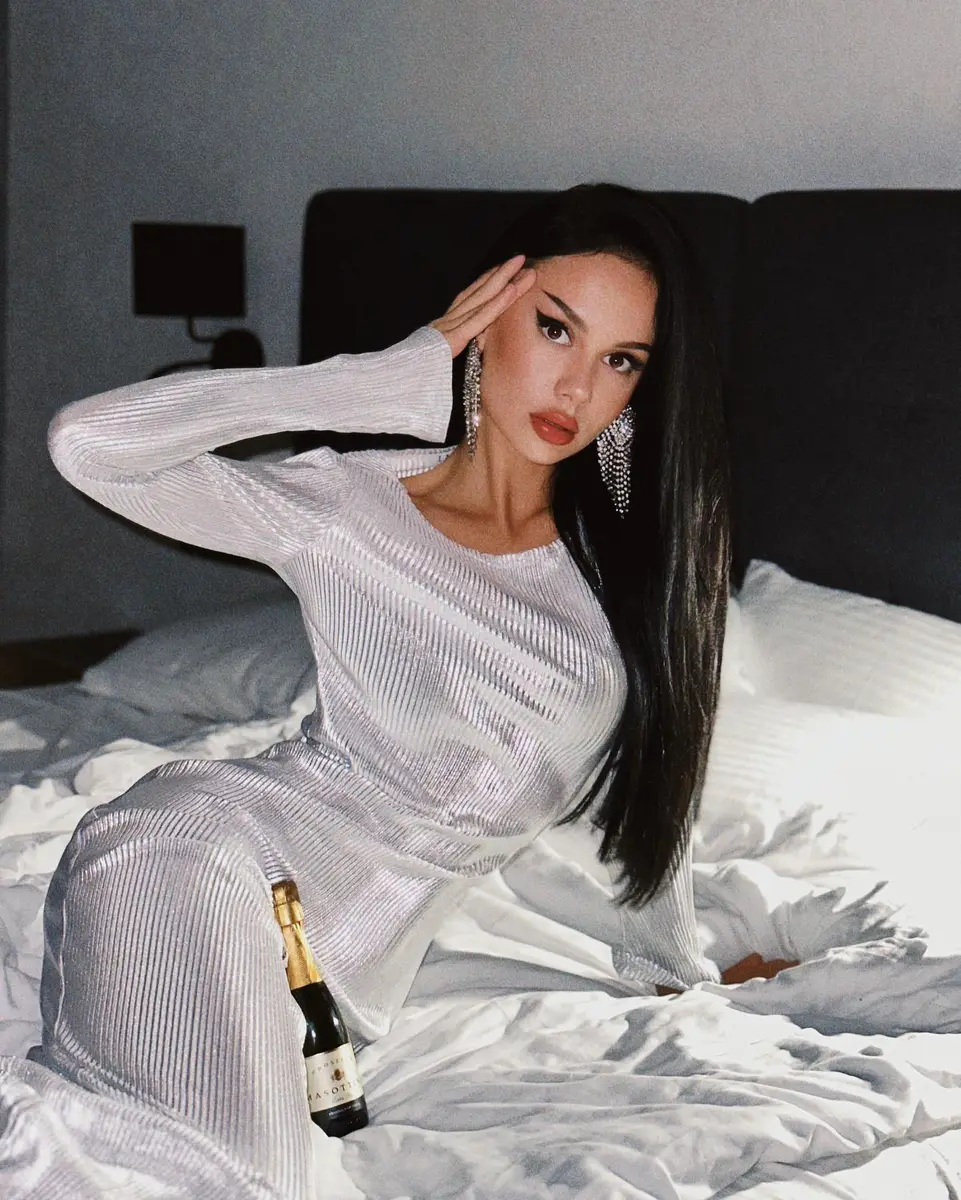 Lola escort in Dubai