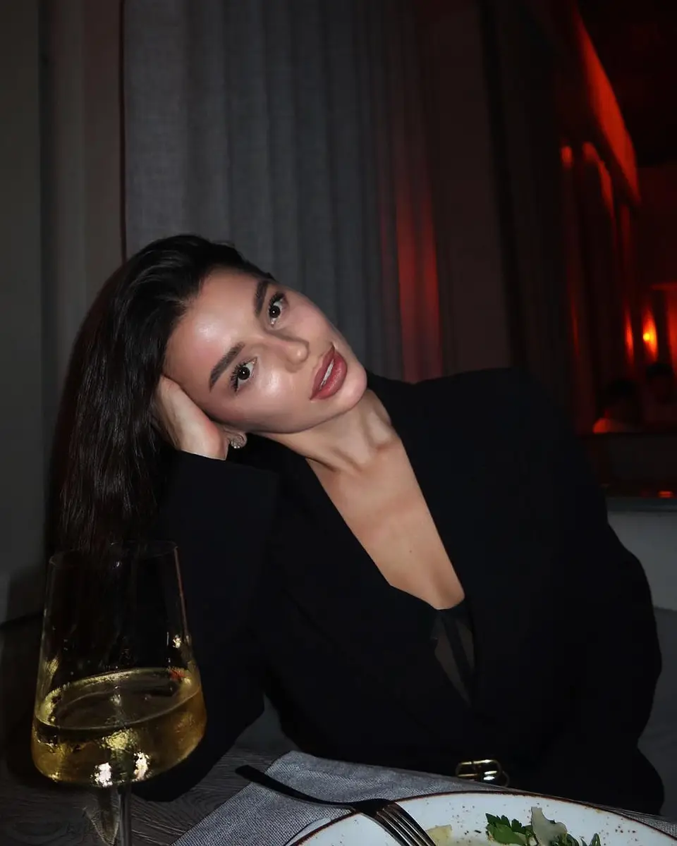 Olivia escort in Dubai